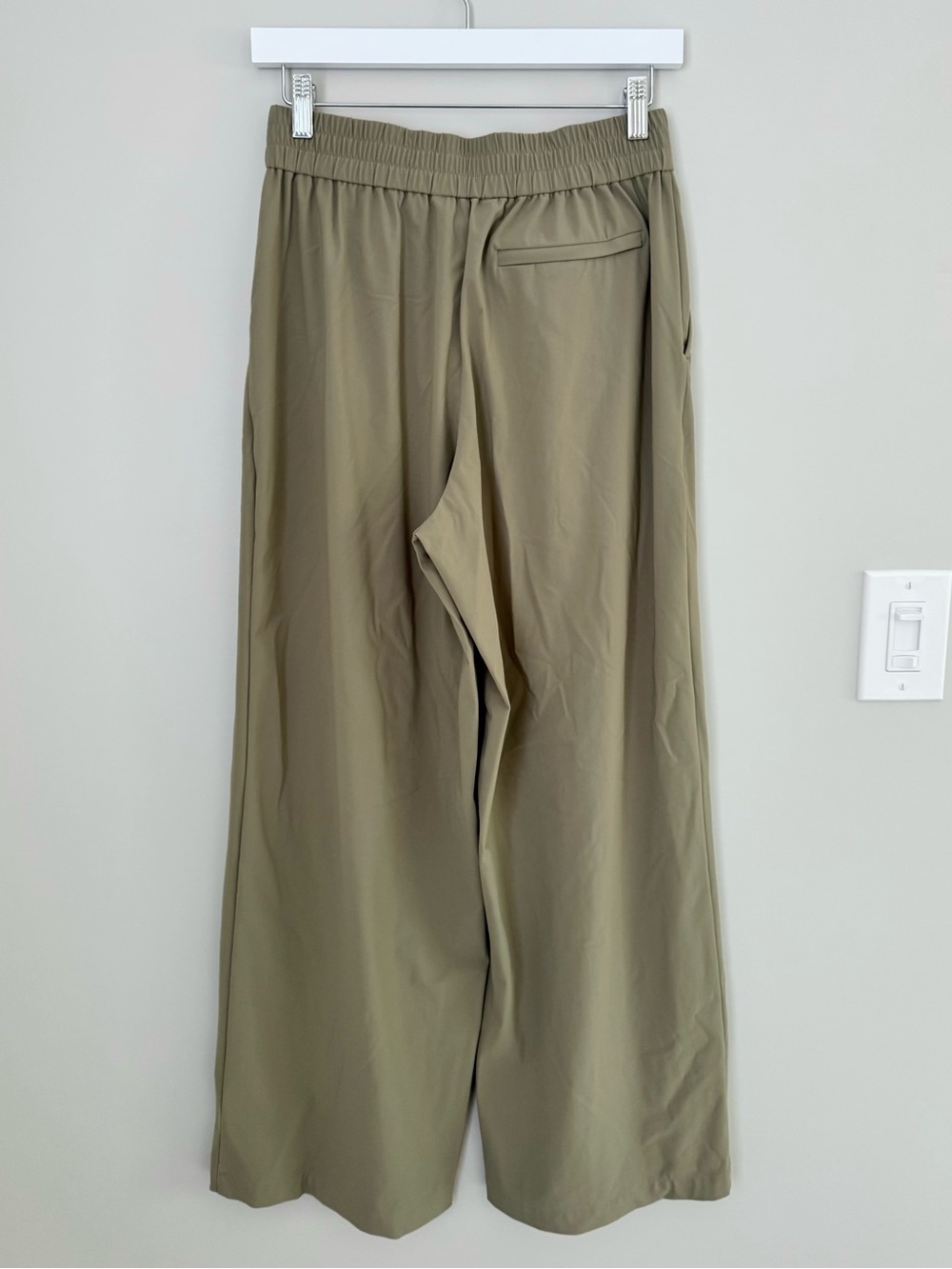 Athleta Pinnacle High Rise Trouser Sz 2 in Olive branch - Picture 9 of 16
